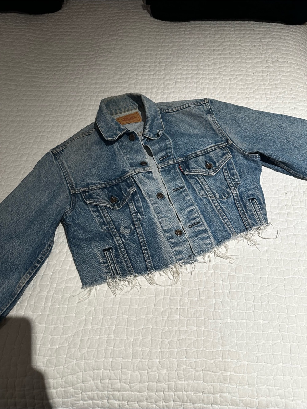 Vintage Levi's Light Blue Denim Trucker Jacket - Women's - Picture 2 of 9